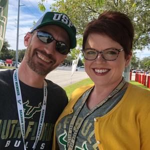 Meet your Posher, Stephanie